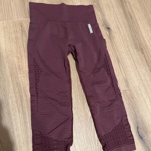 Gymshark Energy + Seamless Cropped Leggings - Berry Red